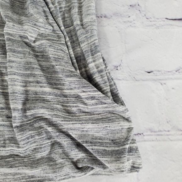 🔹️NWT Banana Republic Gray Heathered Sleeveless Crisscross Top Small - Picture 5 of 8